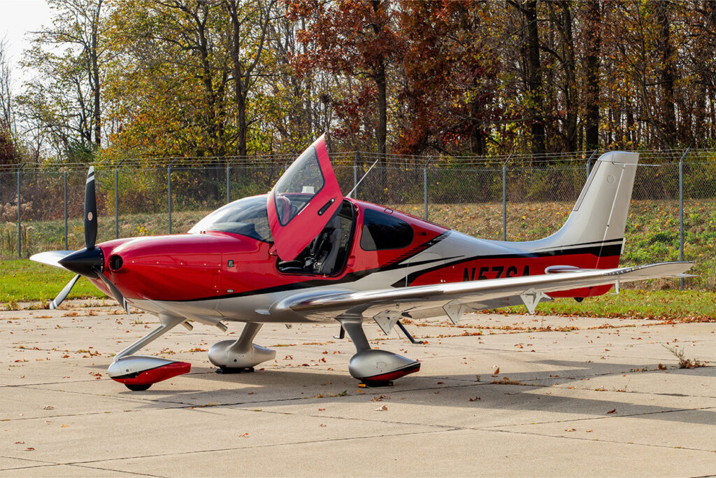 Cirrus SR22 GTS
