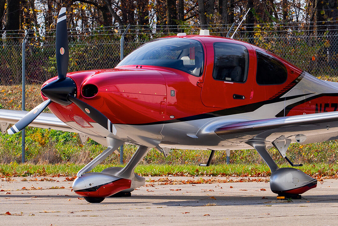 Cirrus SR22 GTS